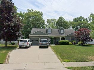 18687 Inglewood Ave, Rocky River, OH 44116