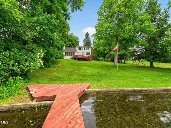 43 Lakeview Drive, Chatham, NY 12184