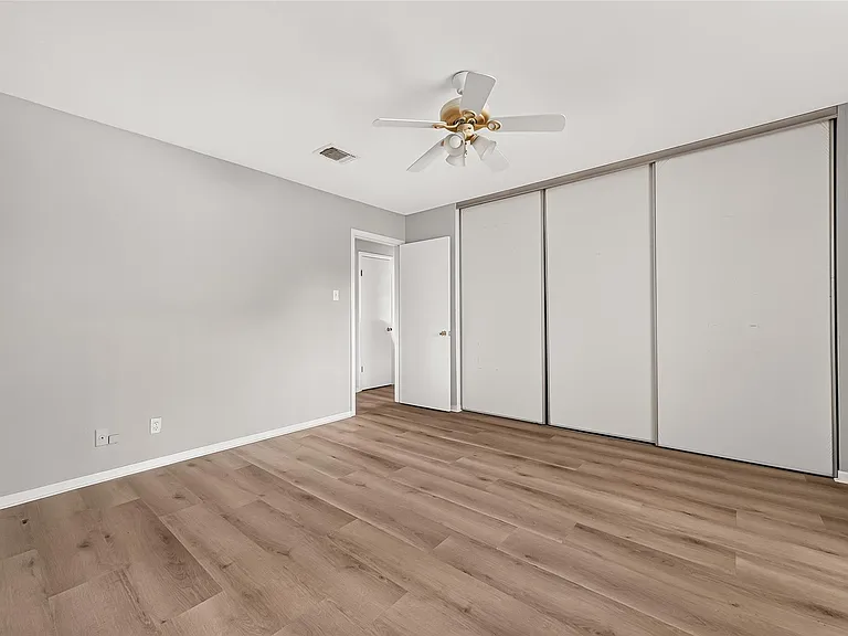 3918 Mill Rock Cir — Photo 22