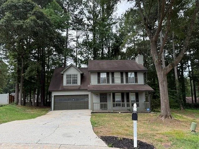 4 bed, 2.5 bath, 2232 sqft, $2,100 — Photo 1