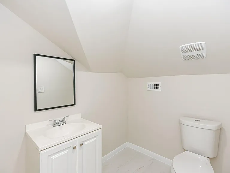 2902 Houston Ave — Photo 26