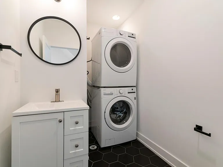 2434 N Mascher St #3 — Photo 17