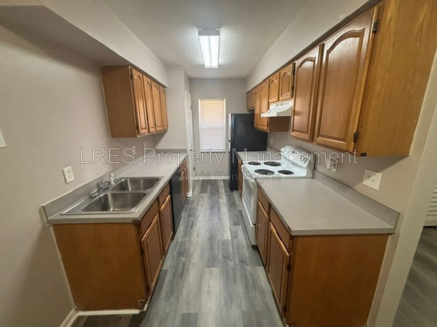 3 bed, 2.0 bath, 1296 sqft, $1,499 — Photo 4