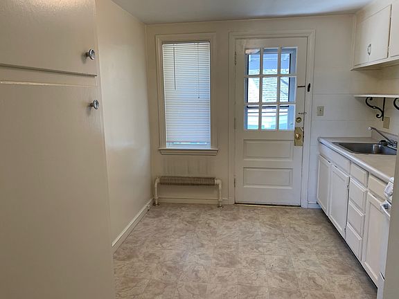 5th image of 29 Turner St APT 4