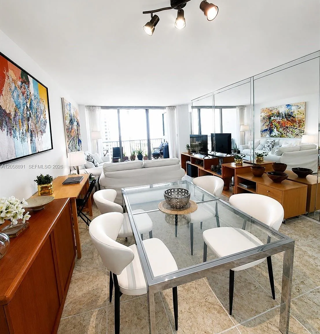 Mirasol Ocean Towers Cond — Photo 1