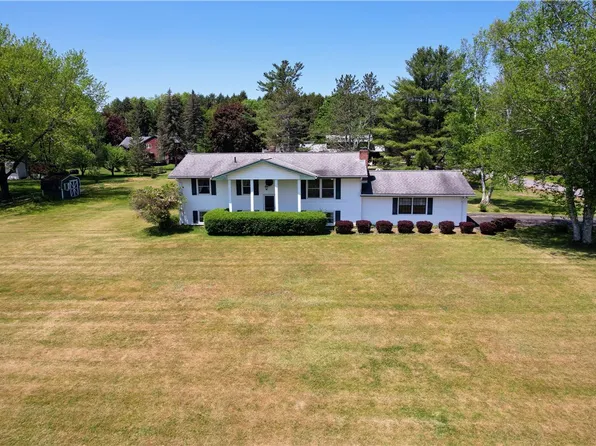 161 Crestview Ln, West Oneonta, NY 13861