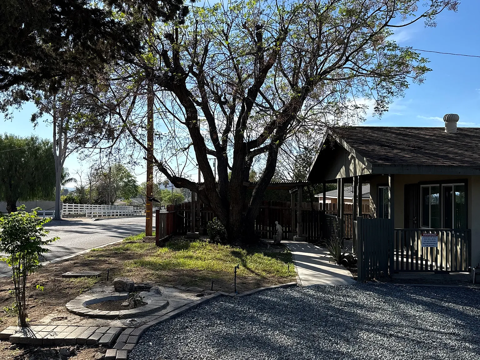 2 bed, 850 sqft, $2,500 — Photo 1
