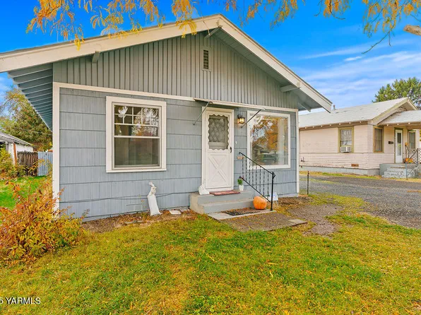 922 S 9th Ave, Yakima, WA 98902