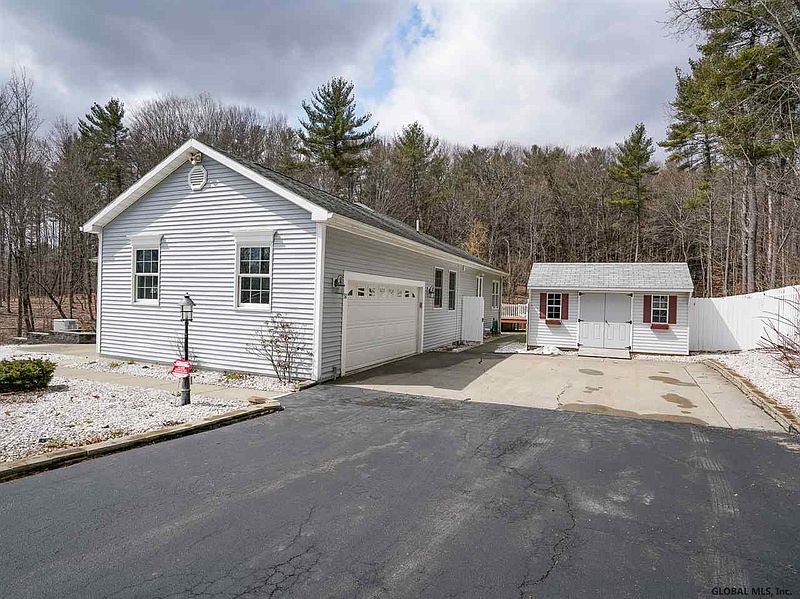 4th image of 51 BOYCE Road