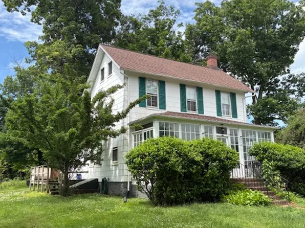 1702 Hillside Rd, Stevenson, MD 21153