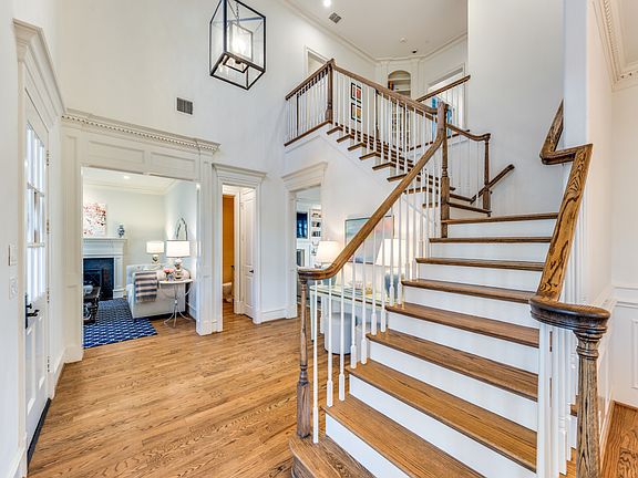 5th image of 4105 Stanford Ave