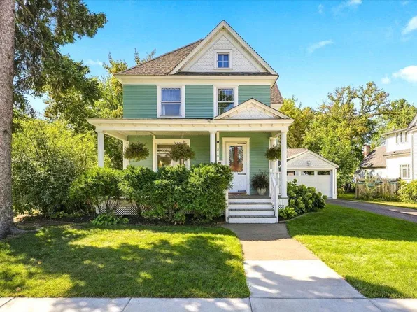 315 S Dakota Ave, New Richmond, WI 54017