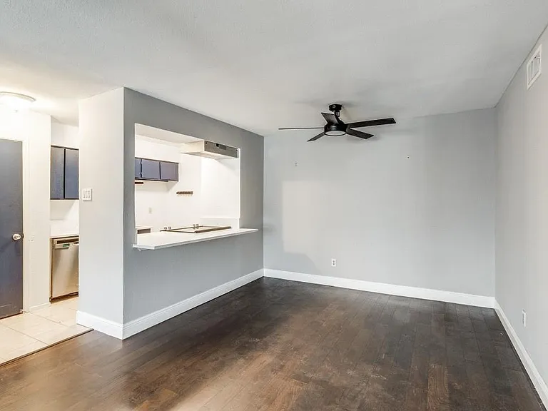 8110 Skillman St #2019 — Photo 3