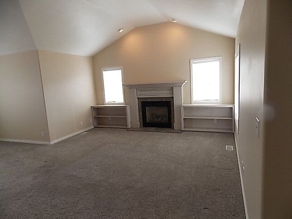 4th image of 4035 Tuscany Dr