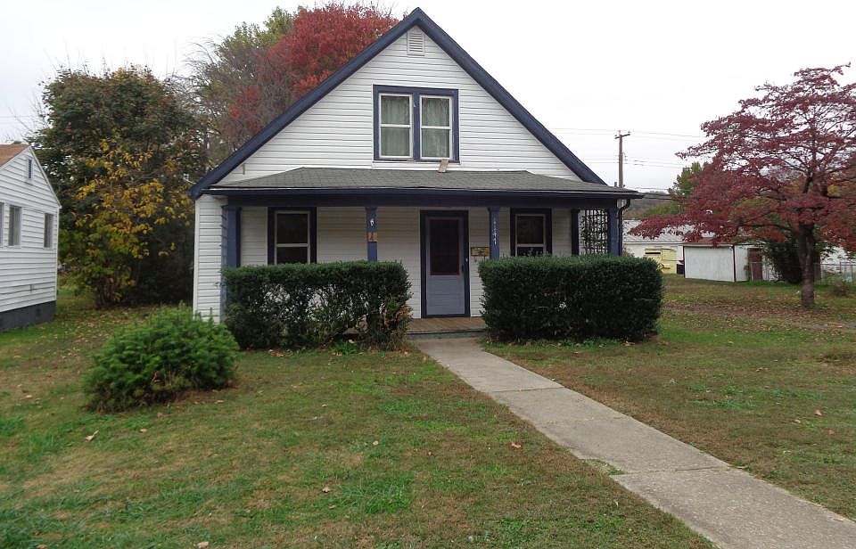 1st image of 1147 Woodland Ave