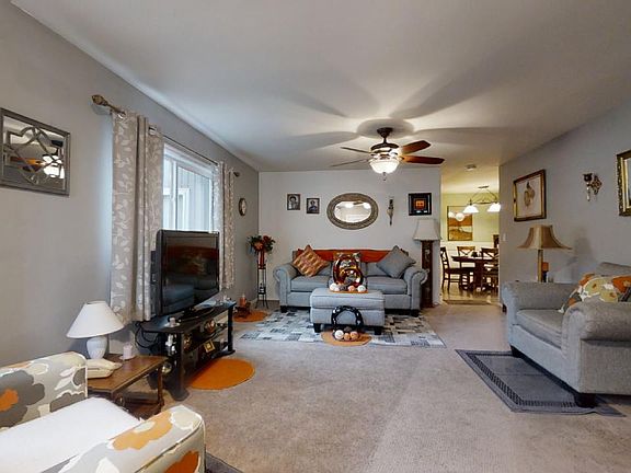 3rd image of 2409 Carrelton Dr