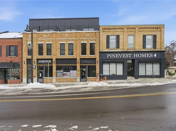 7 Grand River St N #202, Paris, ON N3L 2L9