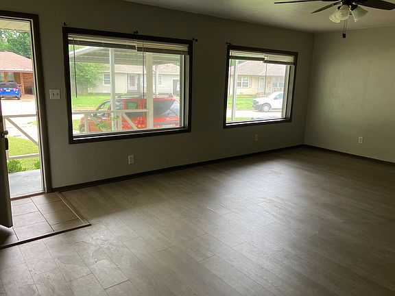 3rd image of 4741 SE 18th St