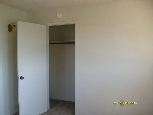 215 Semple St — Photo 13
