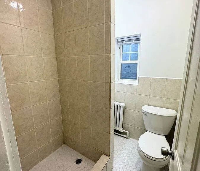 2068 E Somerset St #B — Photo 18