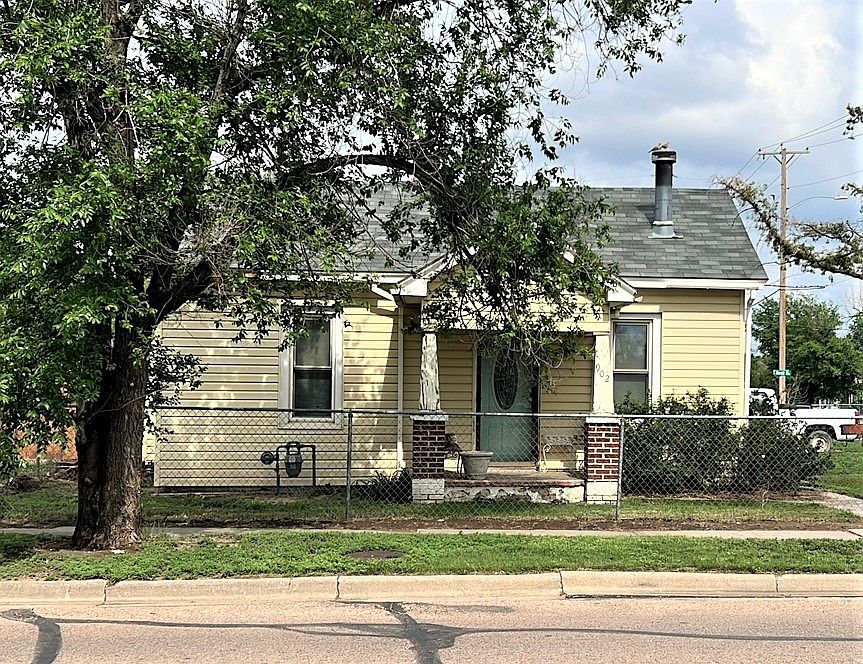 1st image of 901 N Taylor Ave