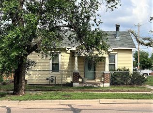 901 N Taylor Ave, Garden City, KS 67846