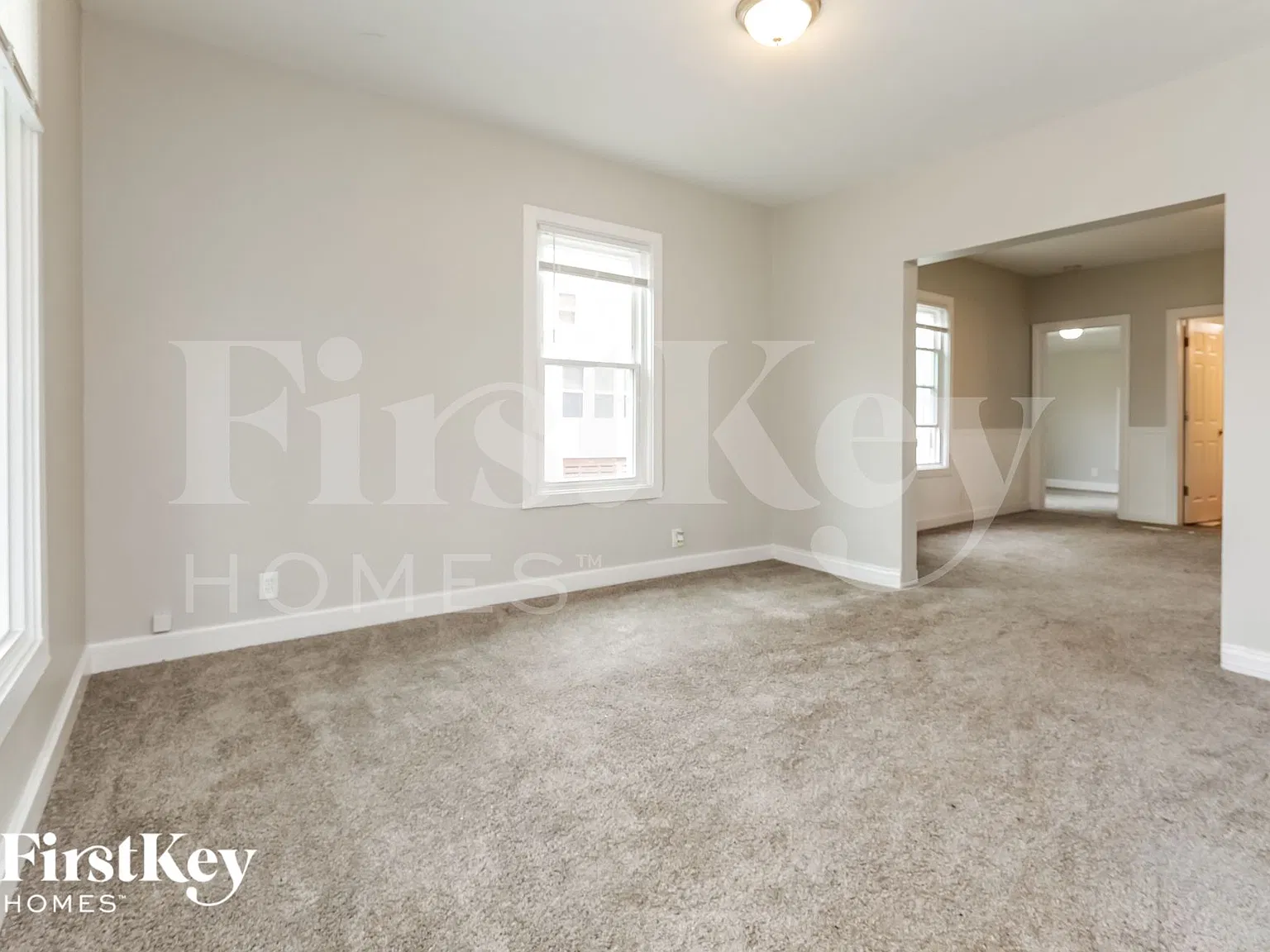 3 bed, 1.0 bath, 1120 sqft, $2,515 — Photo 3