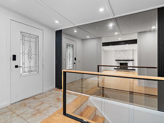 2nd image of 23 Gillingham Cres