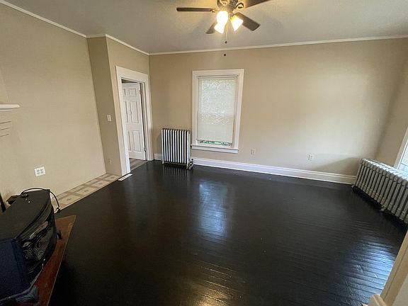 2nd image of 302 Forest Ave #6