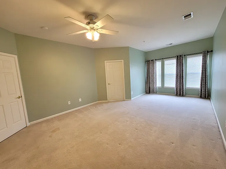 9382 Penrose St — Photo 18
