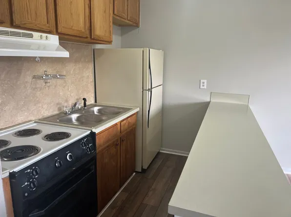 SHJ144-504 South Washington Street, 504 S Washington St APT 3, Shelby, NC 28150