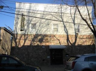 78-22 166th St, Fresh Meadows, NY 11366