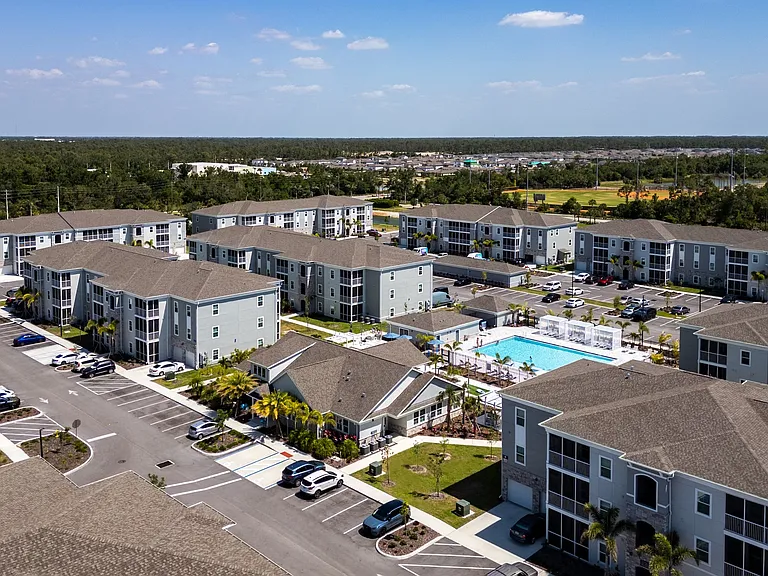 Swiftwater Apartments — Photo 51