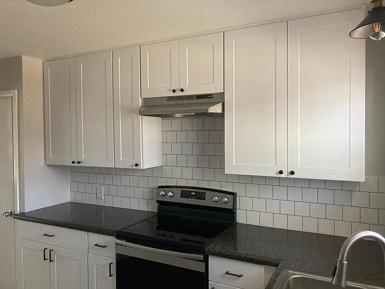 211 W Church St — Photo 6