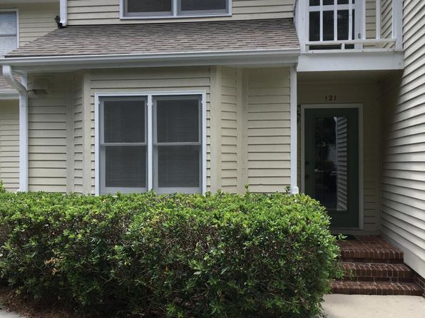 1800 Eastwood Rd APT 121