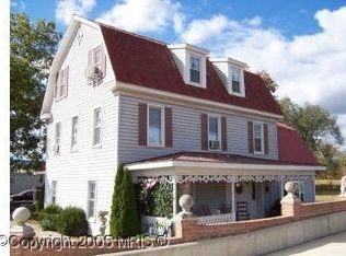 105 S Main St, Petersburg, WV 26847