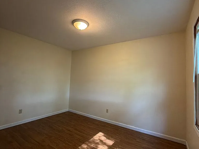 218 Stonewall Ct — Photo 14