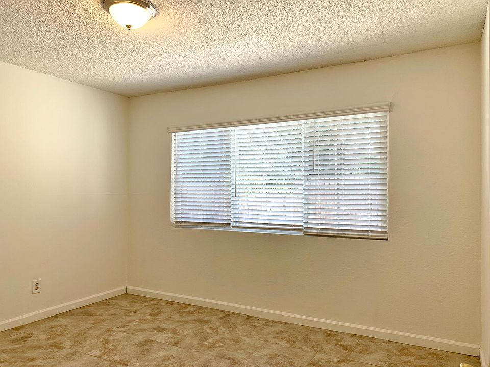 Bedroom (1)