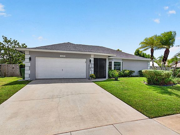 3rd image of 1630 Tamarack Way