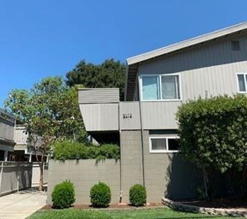 1st image of 2170 Carlmont Dr APT 5