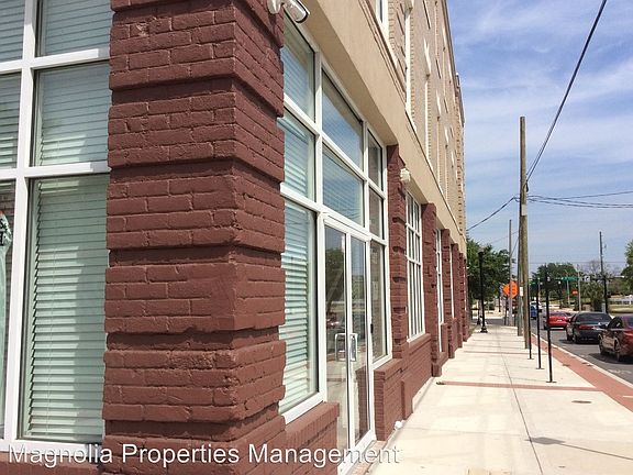 3rd image of 605 W Beaver St #307