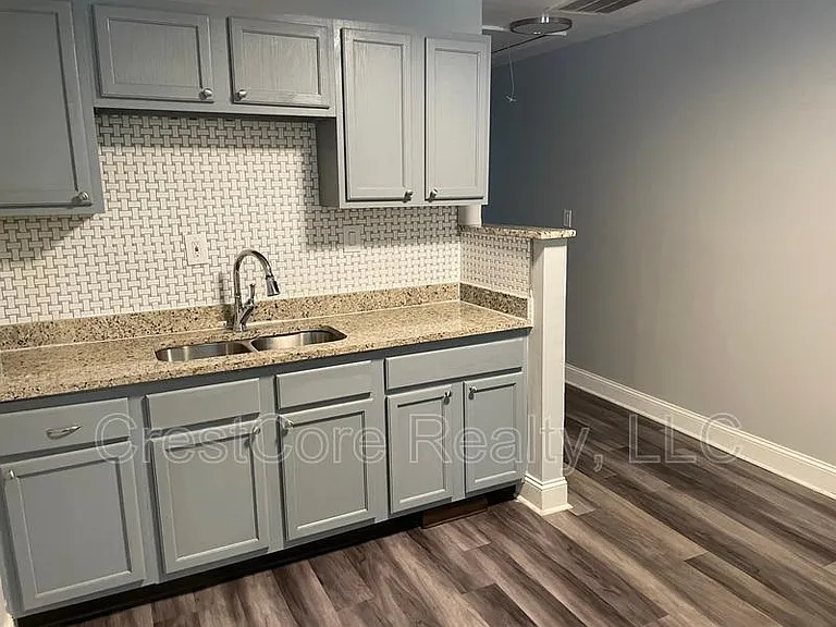 863 Josephine St #863 — Photo 5