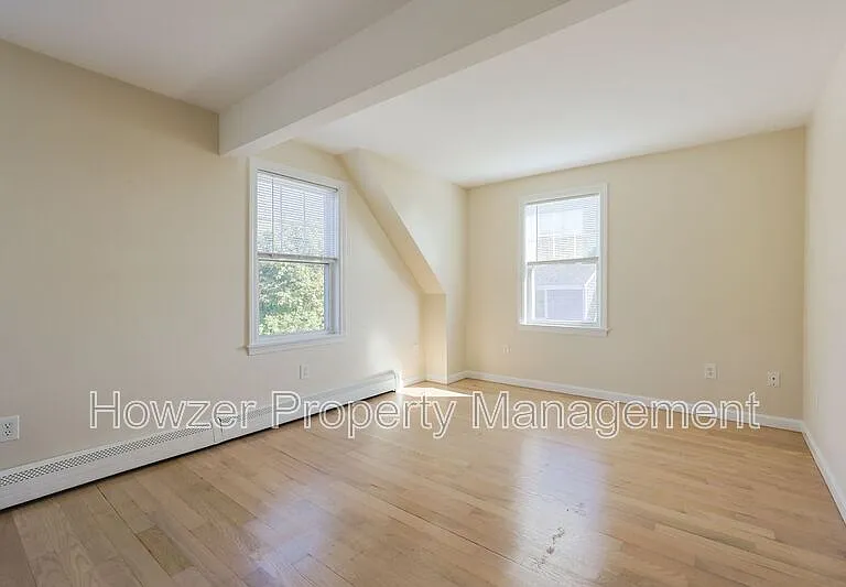 91 Louis St — Photo 8