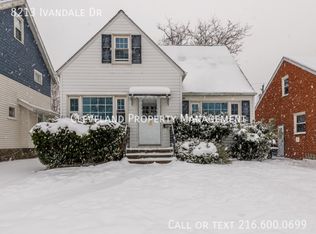 8213 Ivandale Dr, Parma, OH