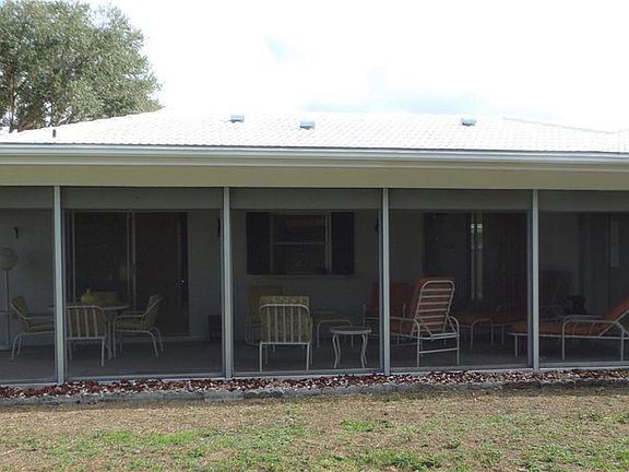 4th image of 706 Hickory Ln
