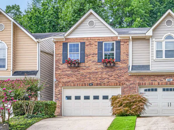 868 Edgewater Cir, Marietta, GA 30062