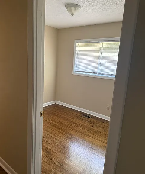 7040 Media Dr — Photo 10