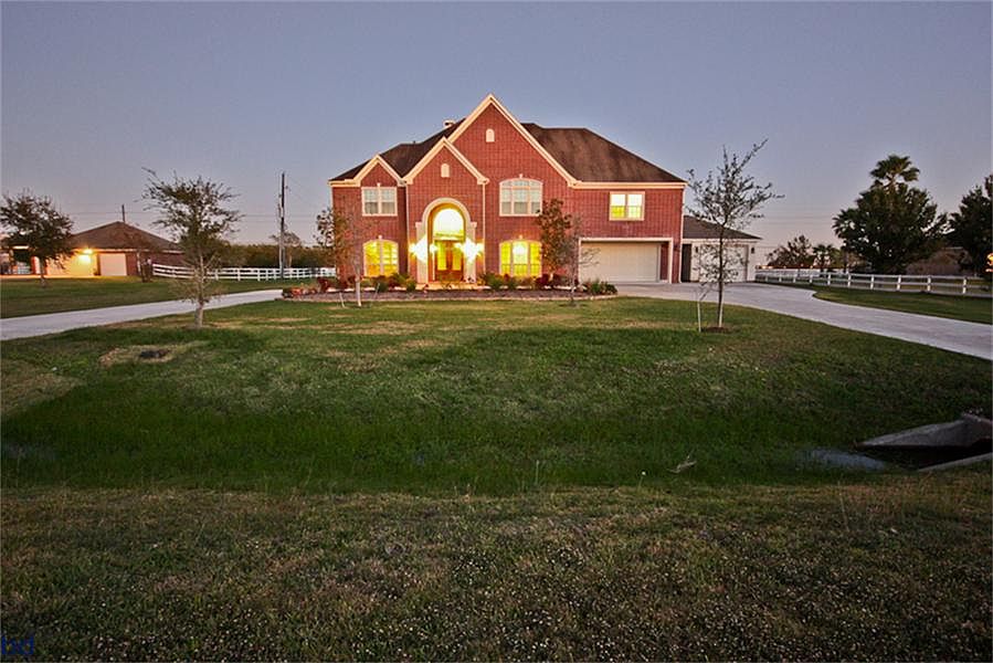 1st image of 7311 Savannah Glen Ln