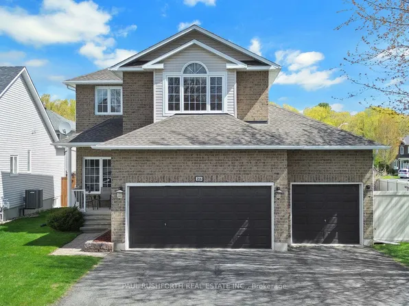 356 Centenaire St, Russell, ON K0A 1W0