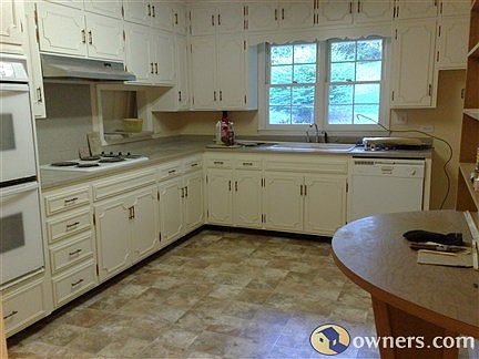 Eat in Kitchen